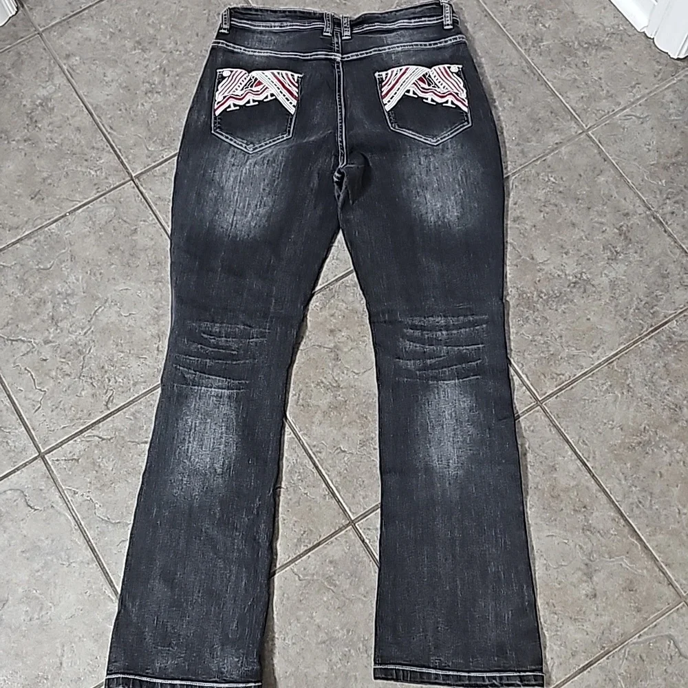 Black Jeans Embroidered Back Pockets Bootcut Denim Pants Medium Mid Rise Stretch